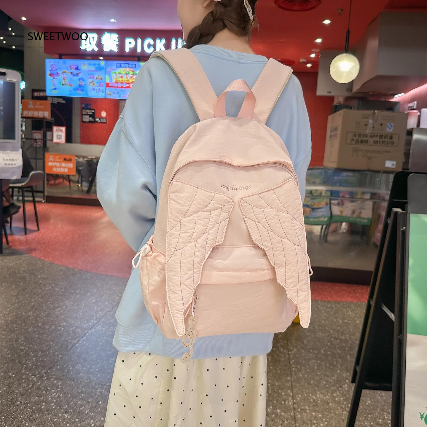 Embroidery Quilting - Mochila Rosa con Alas de Ángel