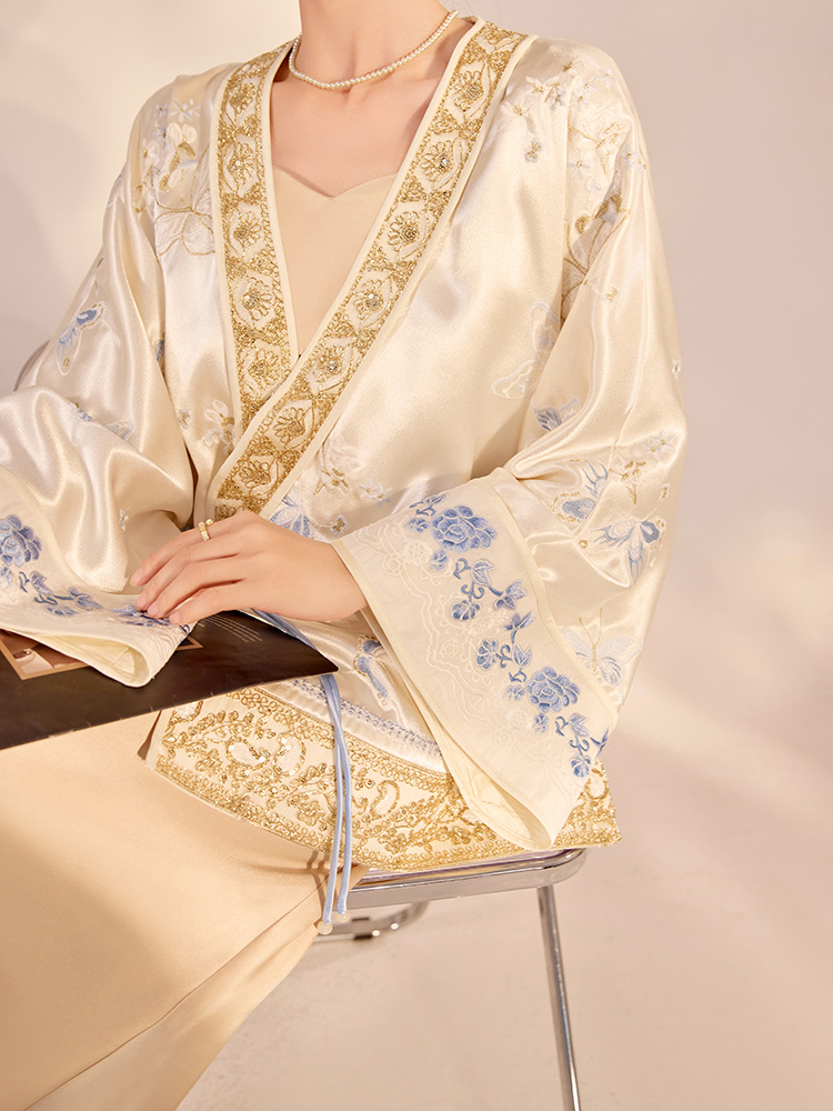 Chaqueta de Lujo con Bordado d - Embroidery Origin reseña y precio