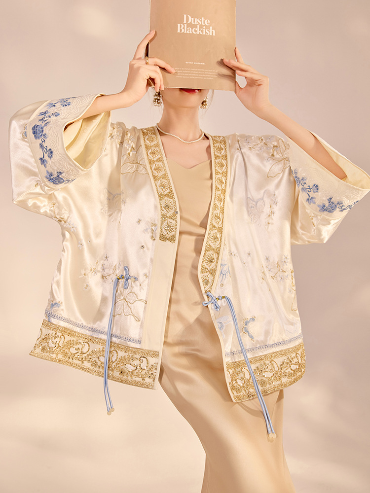 Chaqueta de Lujo con Bordado d - Embroidery Origin reseña y precio
